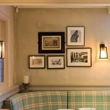 Royal Oak At Keswick Hotel 4*