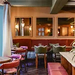 Royal Oak At Hotel