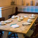 Royal Oak At Hotel 4*