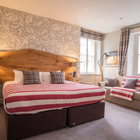 Royal Oak At Hotel 4*