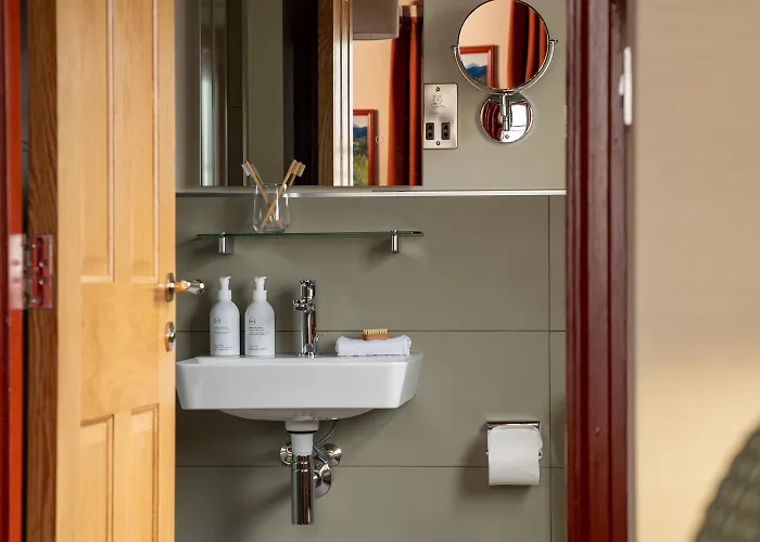 Royal Oak At Hotel 4*