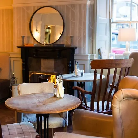 Royal Oak At 호텔 4*